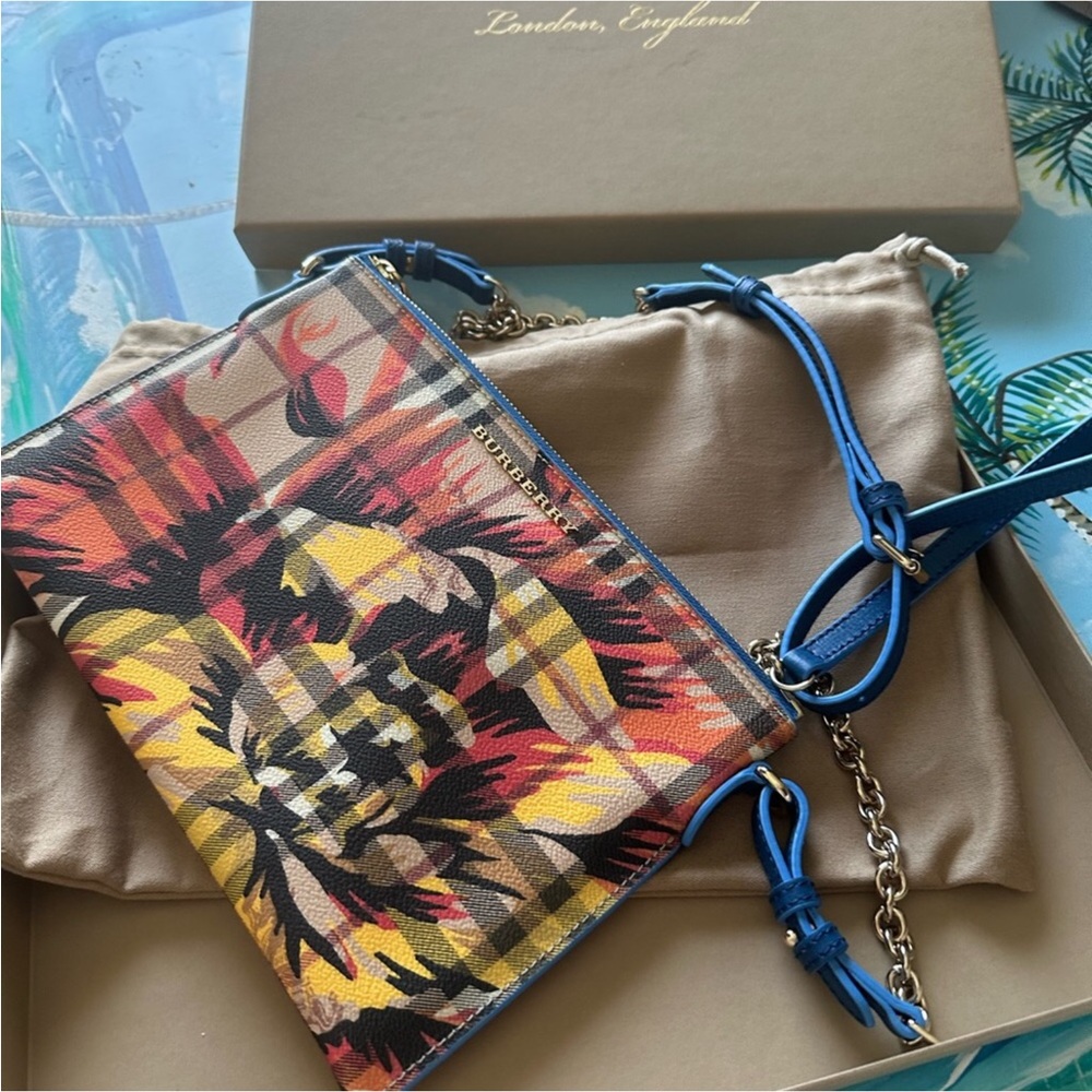 NIB BURBERRY Floral Peyton Crossbody Bag